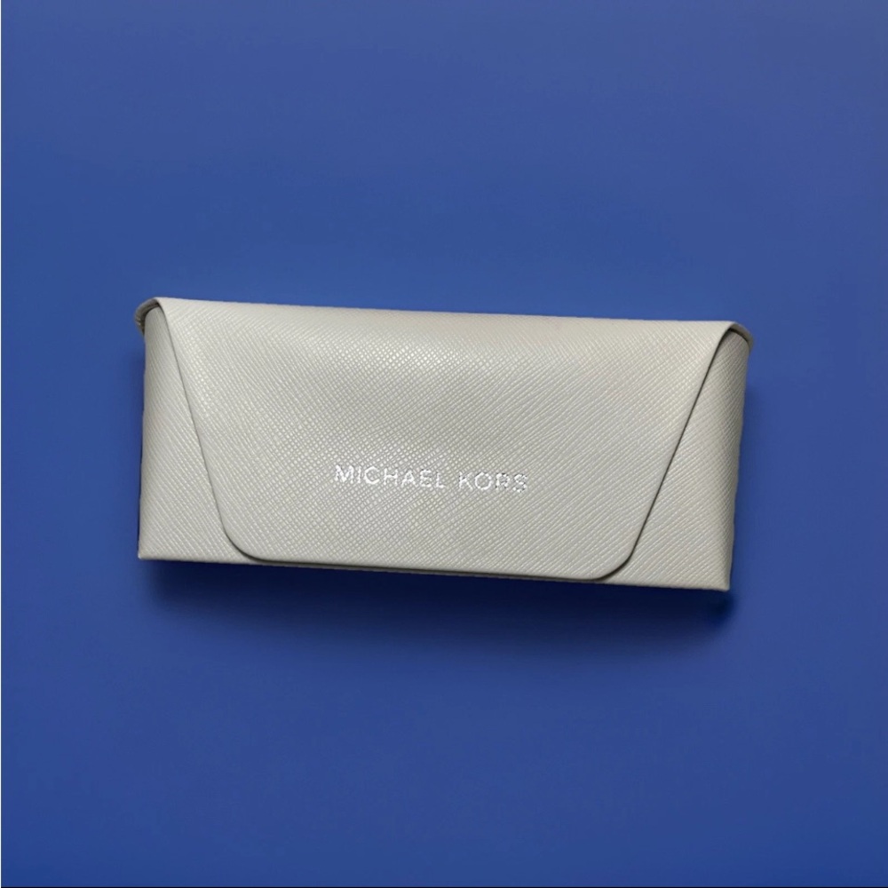Michael Kors Authentic Hard Eyeglasses/Sunglasses Case in White W/ Cloth small